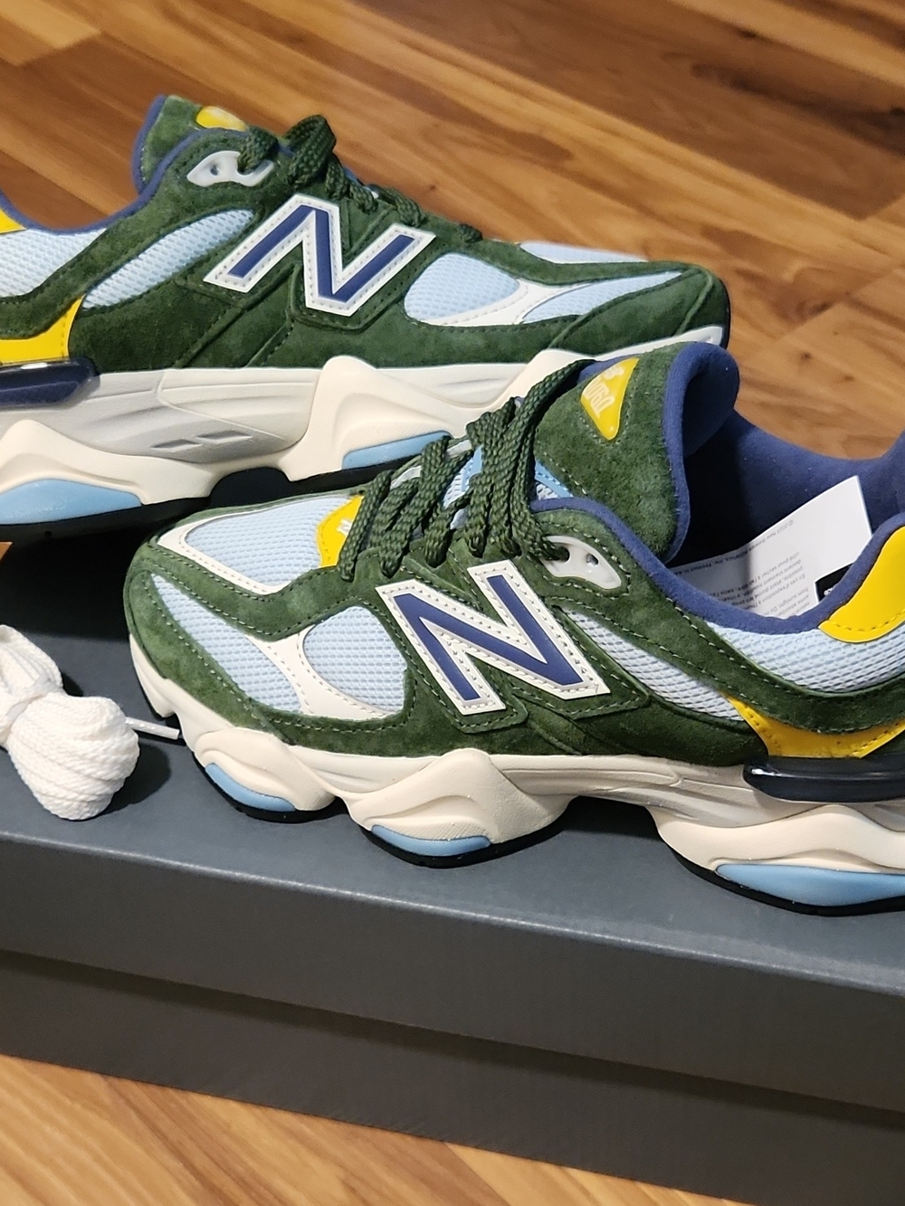 6.5 women | 5 men - New Balance 9060 Dark Alpine Green with box brand new